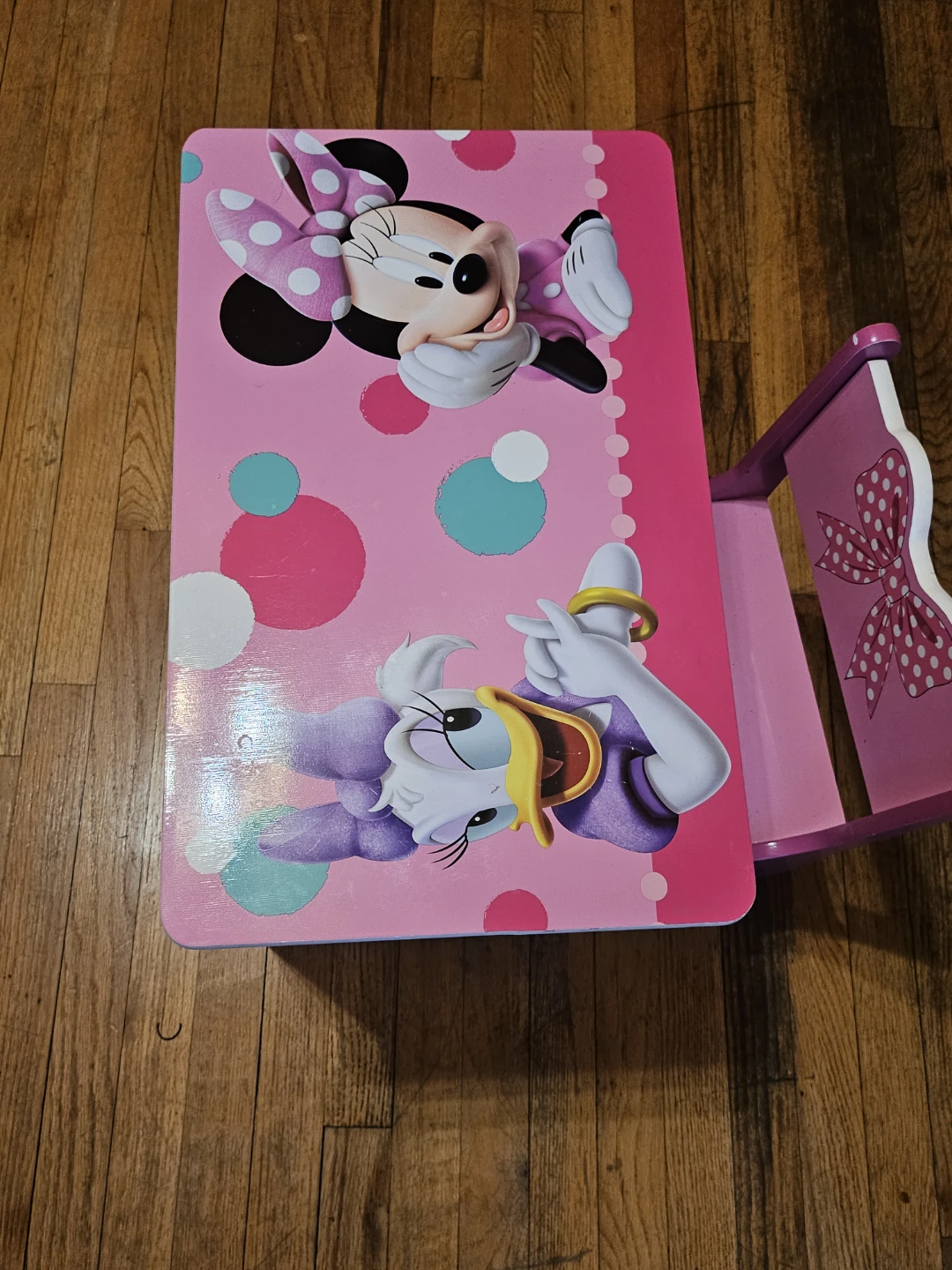 Disney Minnie Mouse & Daisy Duck Kids Desk and Chair Set