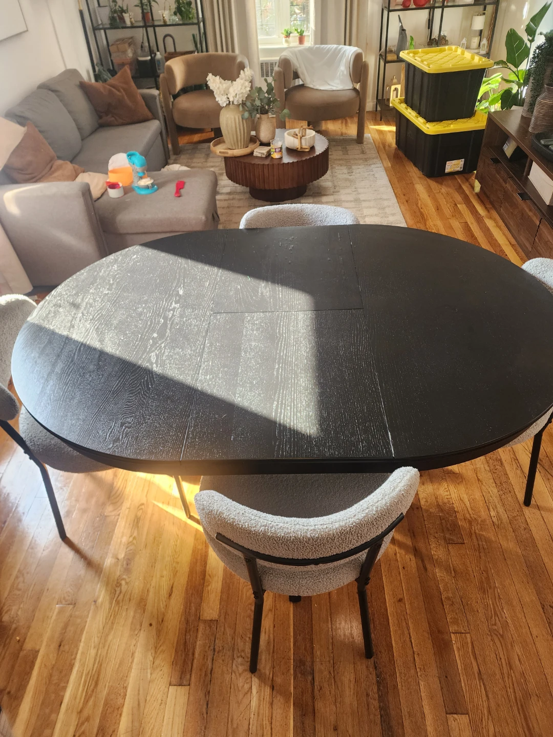 Black Round Dining Table - photo 4