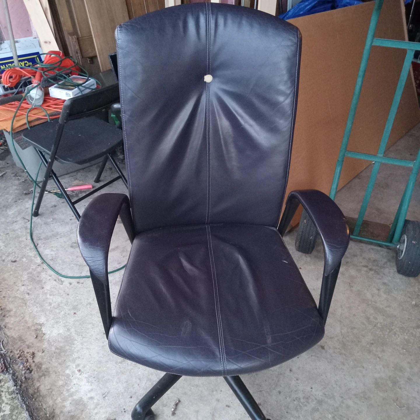 Black office Chair