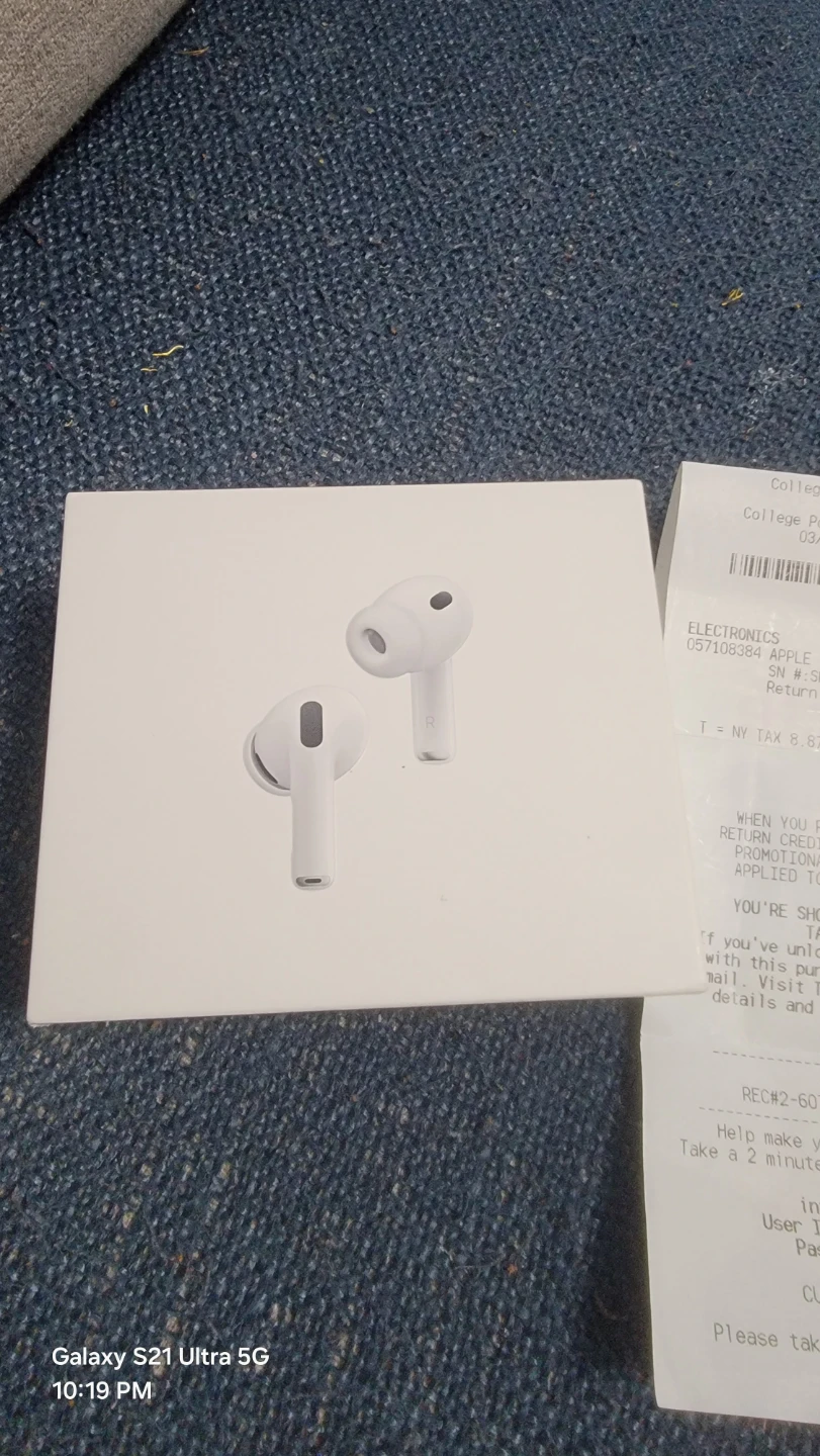 Apple AirPods Pro (3rd Generation) - White