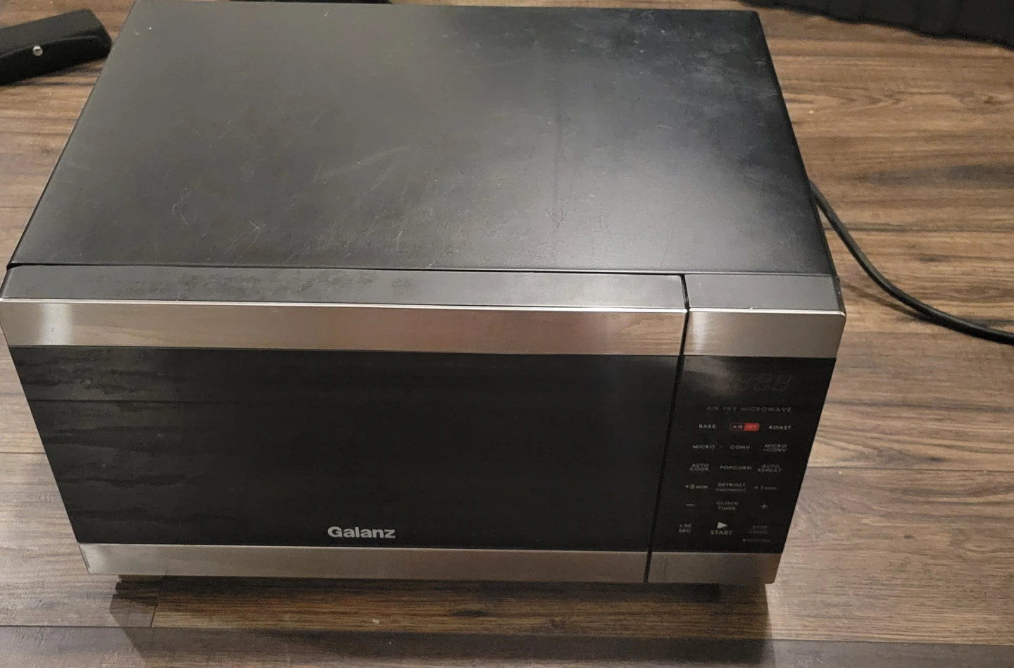 Galanz Air Fry Microwave - photo 2