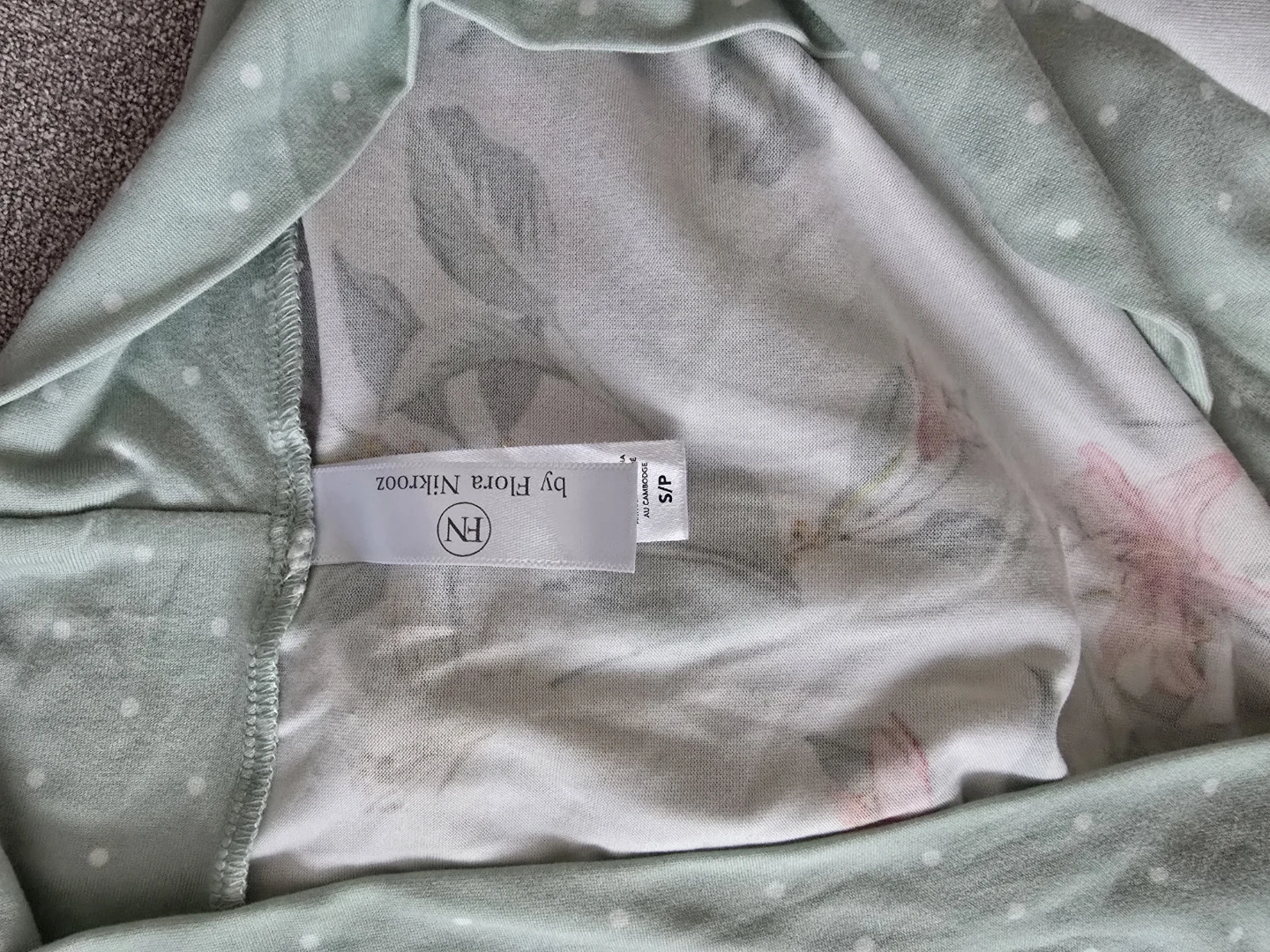 Flora Nikrooz Robe - Small/Medium - photo 2