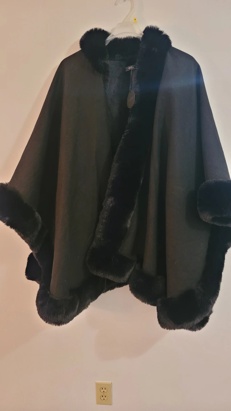 Bedour Black Faux Fur Trim Poncho