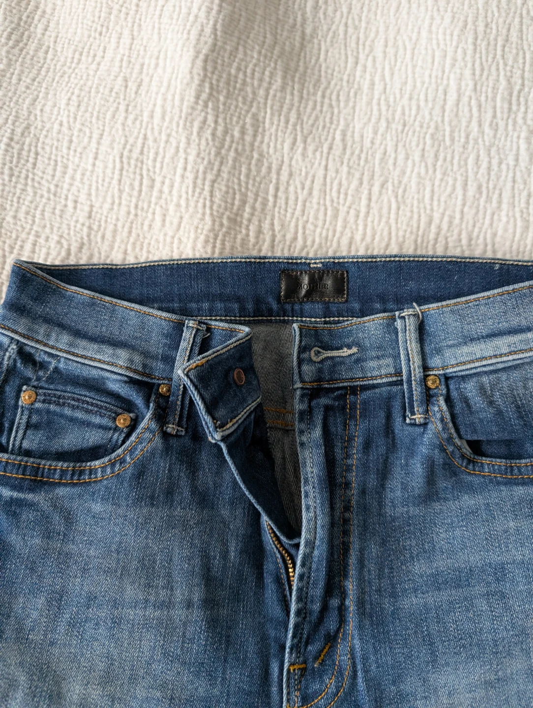 MOTHER Insider Crop Step Fray Jeans - photo 5
