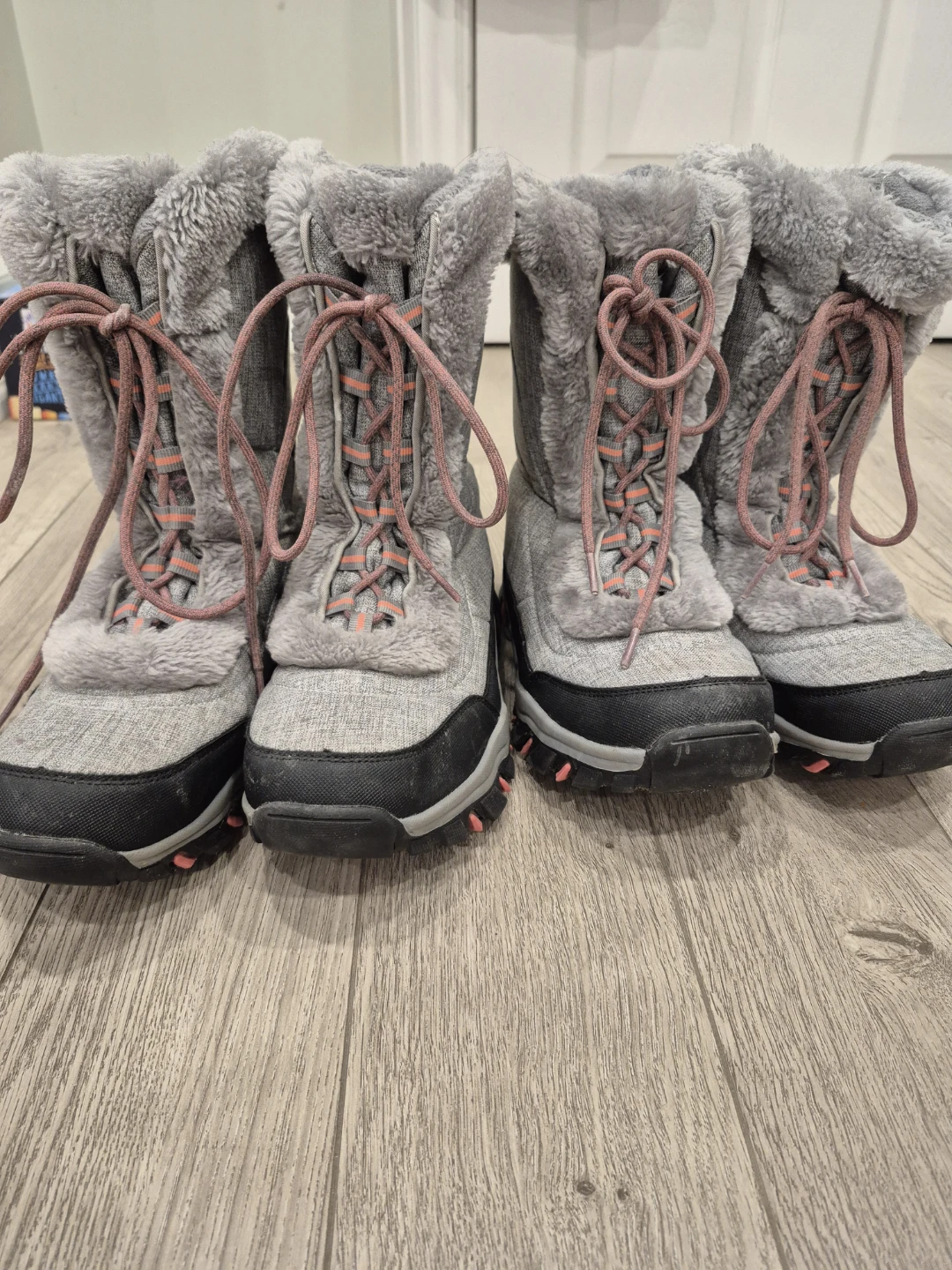 Girls' Winter Boots - Size Medium - Grey/Pink