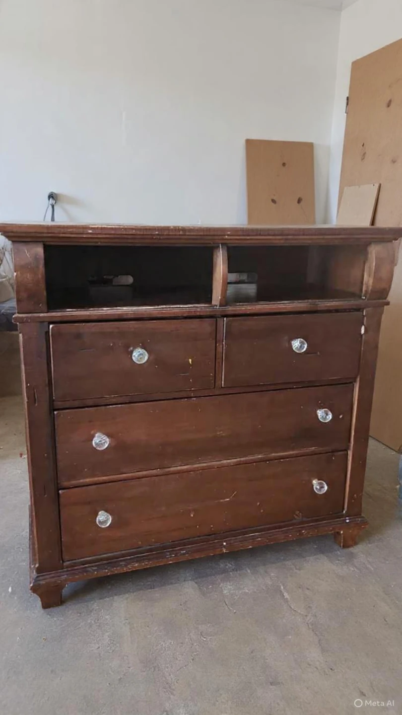 Buy and sell used "ikea dresser 5 drawer" in Kinburn | Karrot