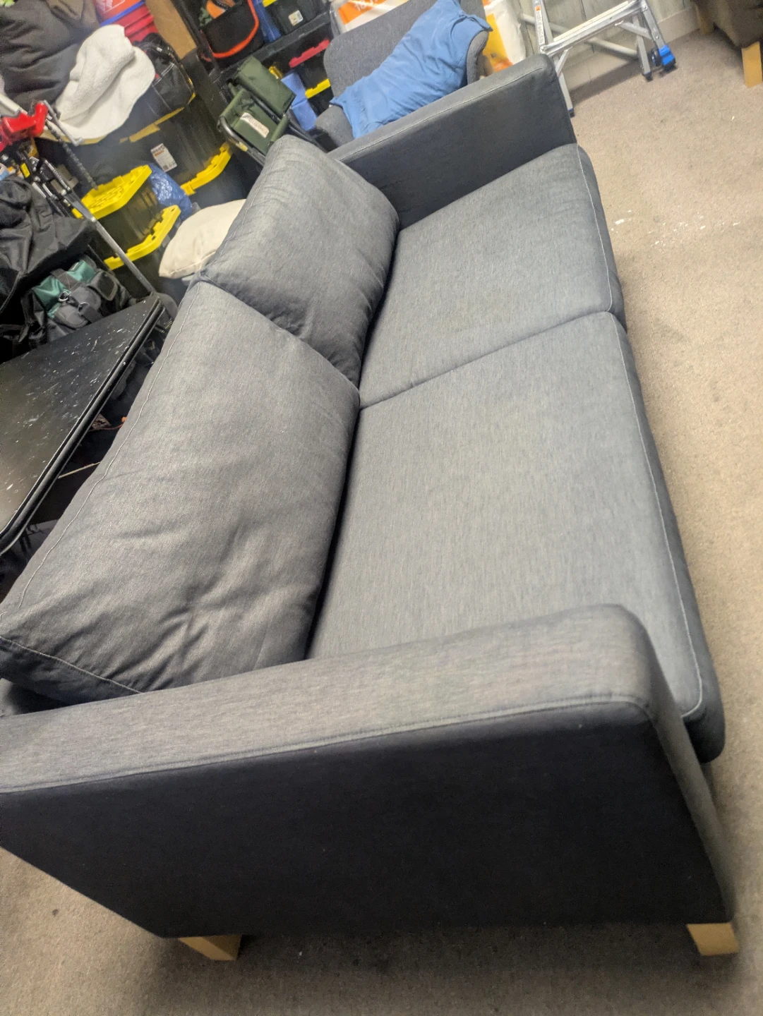 Ikea couch - free delivery - photo 3