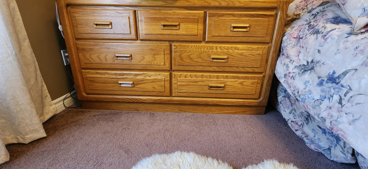 Wooden Dresser with 7 Drawers - photo 4