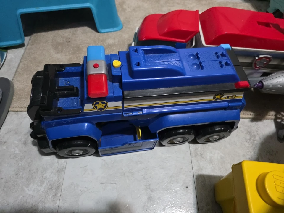 Paw Patrol Chase's Police Cruiser Transforming Vehicle