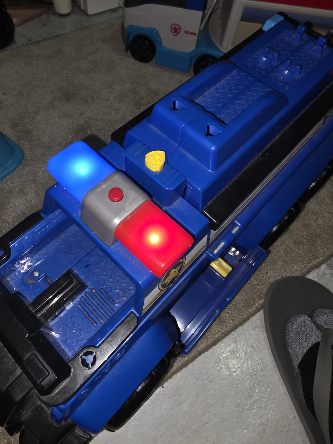 Paw Patrol Chase's Police Cruiser Transforming Vehicle - photo 4