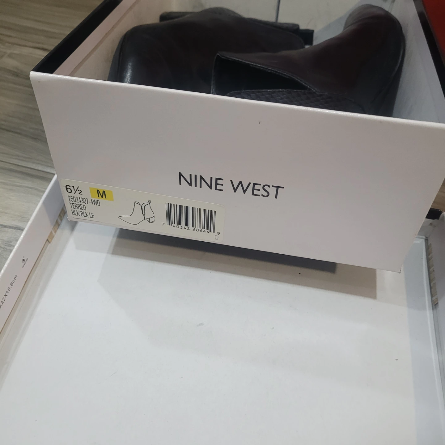 Nine West Black Leather Ankle Boots Size 6.5 - photo 2
