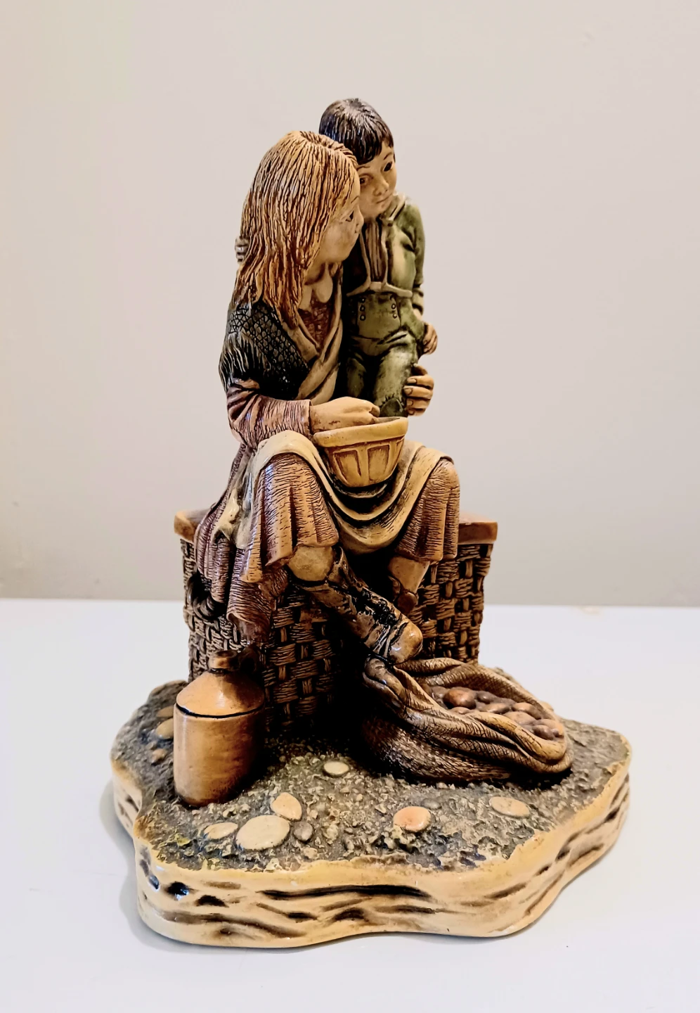Vtg. Naturecraft England Little Mother Figurine