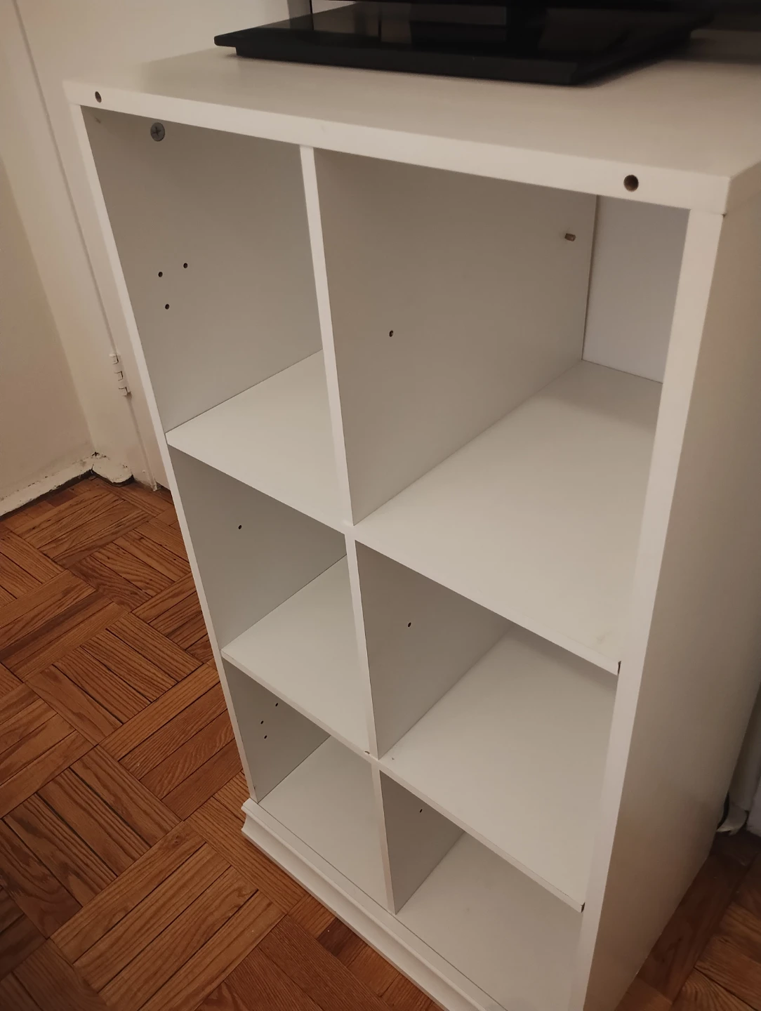 White 6-Cube Storage Shelf - photo 3