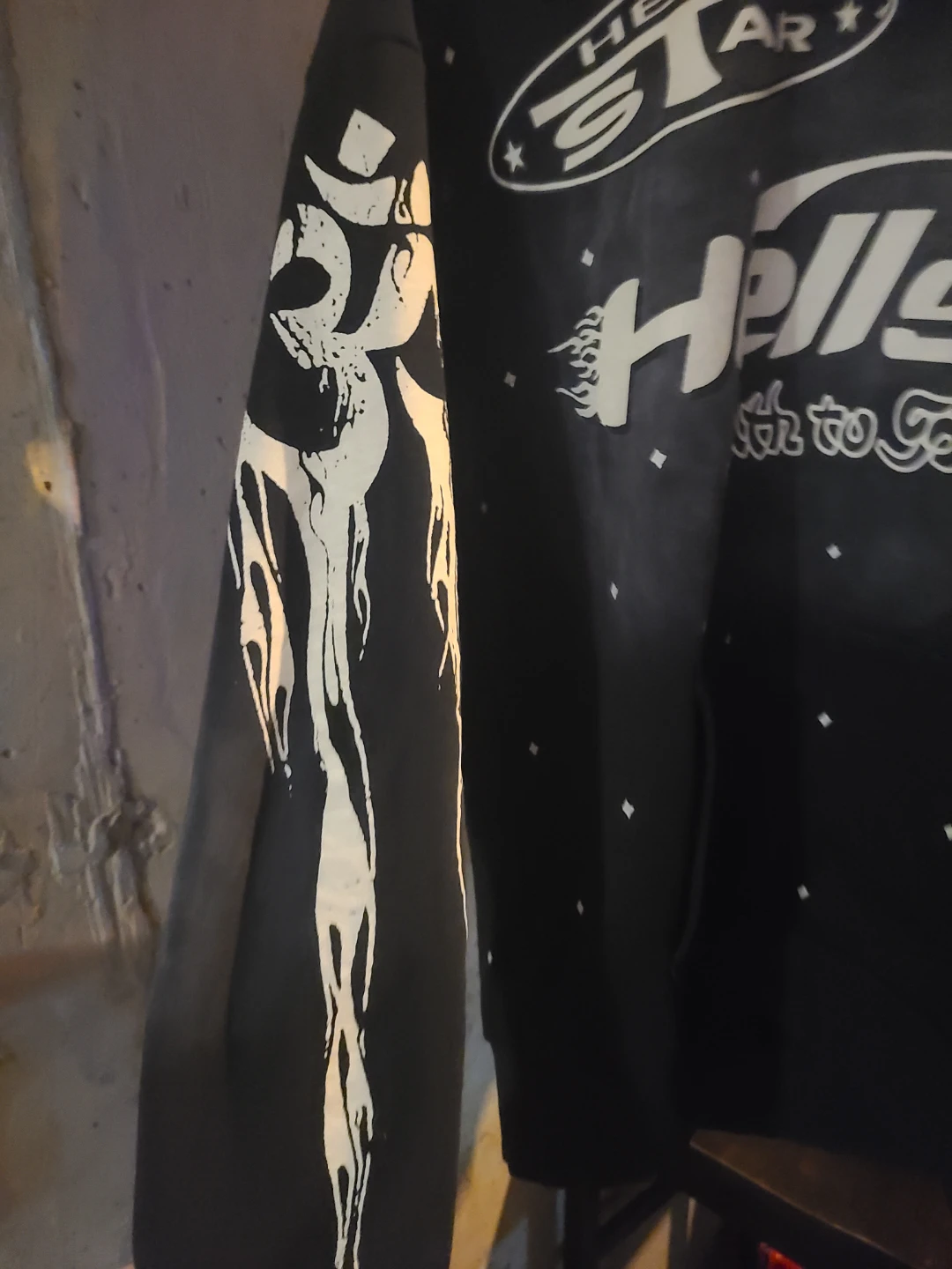 Hellstar Hoodie - Size Medium - photo 4