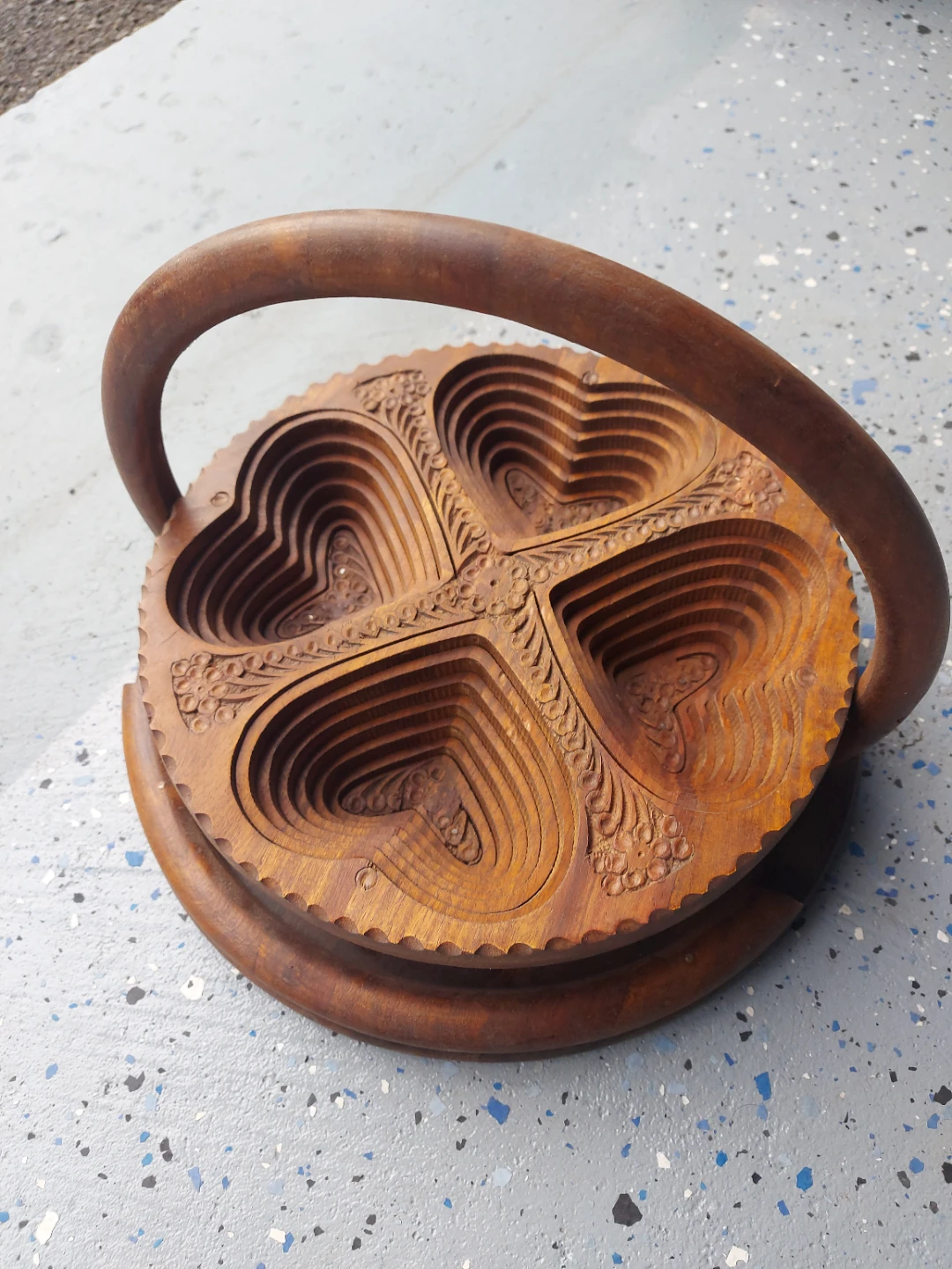 Wooden Collapsible Dry Fruit Basket