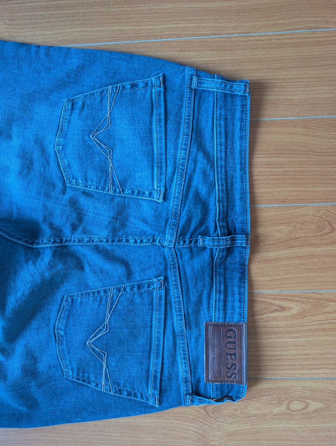 Size 32 Brand New Guess Jeans - Blue Denim - Slim Straight - photo 4