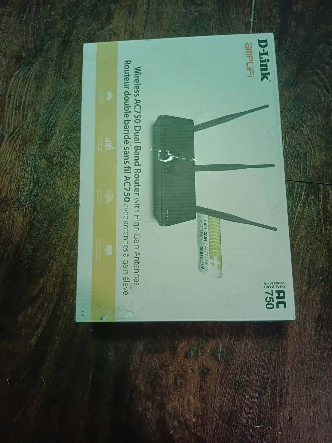 D-Link AC750 Dual Band Wireless Router with High-Gain Antennas - photo 3
