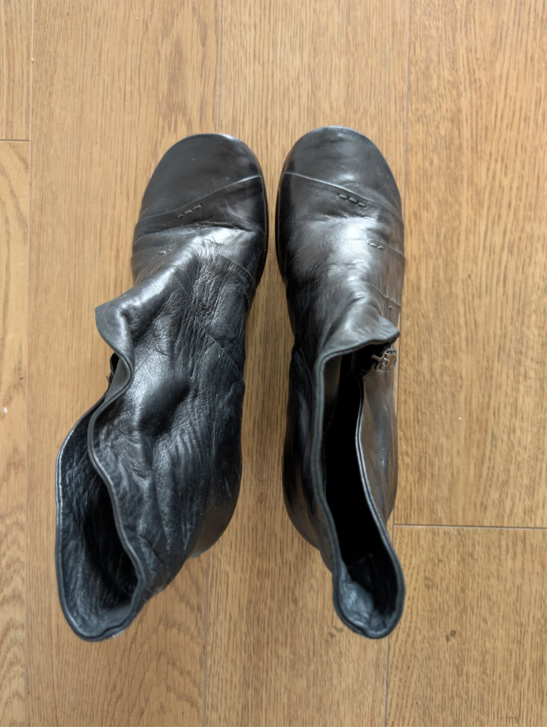 Black Leather Ankle Boots - photo 4