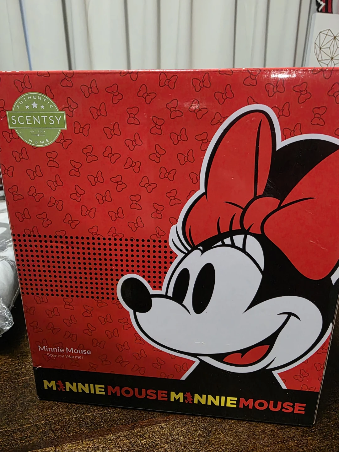 Scentsy Minnie Mouse Wax Warmer - photo 2