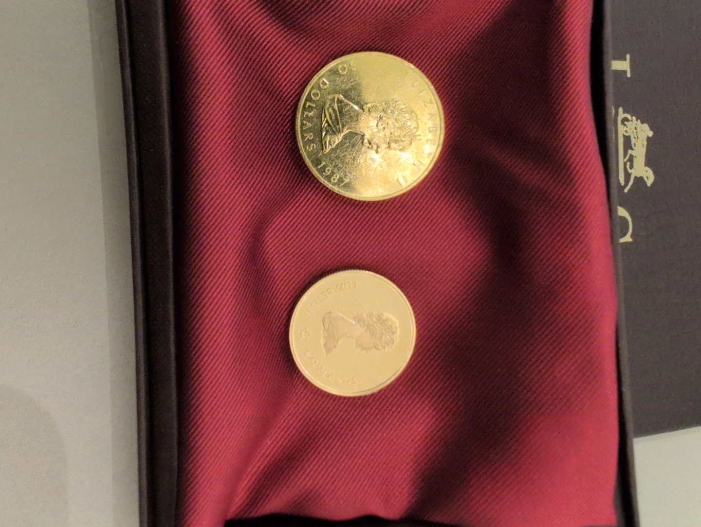 2 x Canadian Gold Coins - 1987 1oz /1976 .5 oz - photo 2