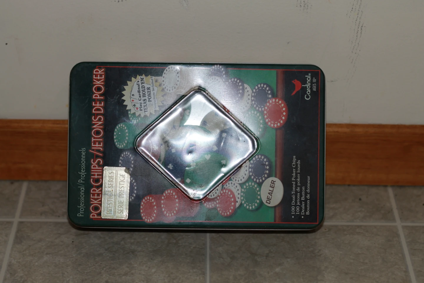 Cardinal 84 Dual-Toned Poker Chips