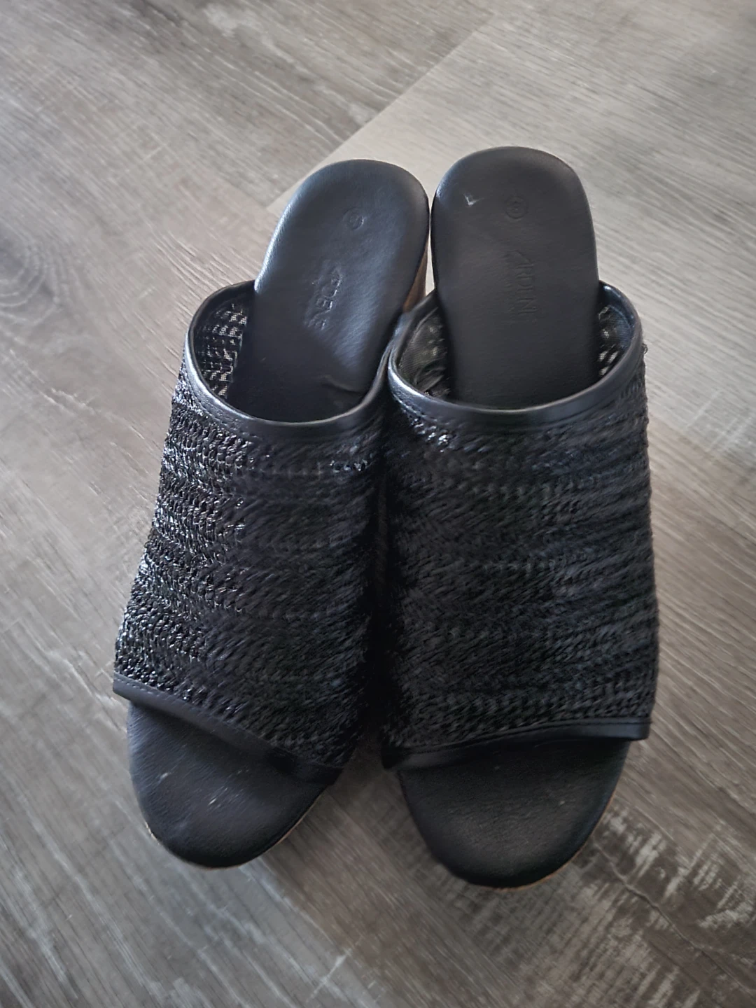Atmos & Here Women's Black Wedge Sandals Size 8 - photo 2