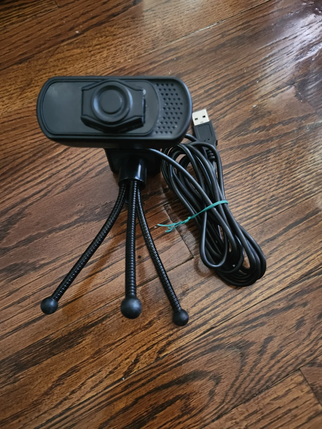 Black USB Webcam with Tripod