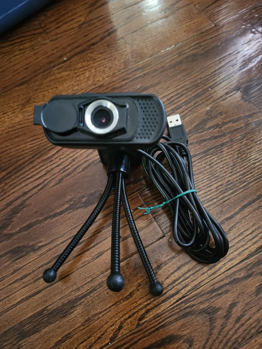 Black USB Webcam with Tripod - photo 2
