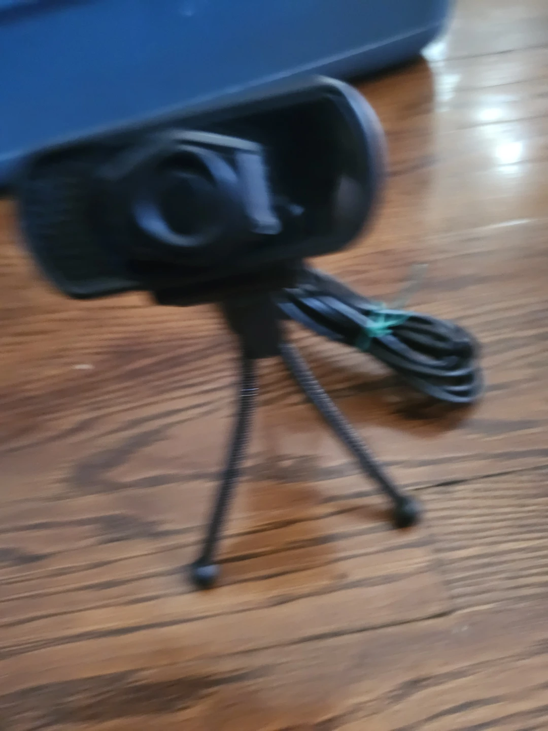Black USB Webcam with Tripod - photo 5