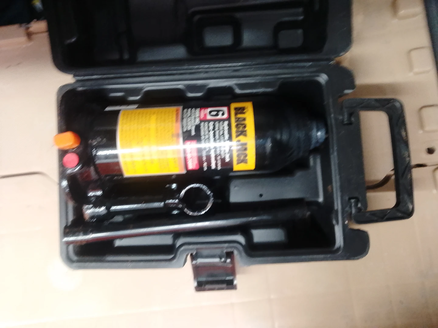 BLACK JACK Hydraulic Bottle Jack with Case