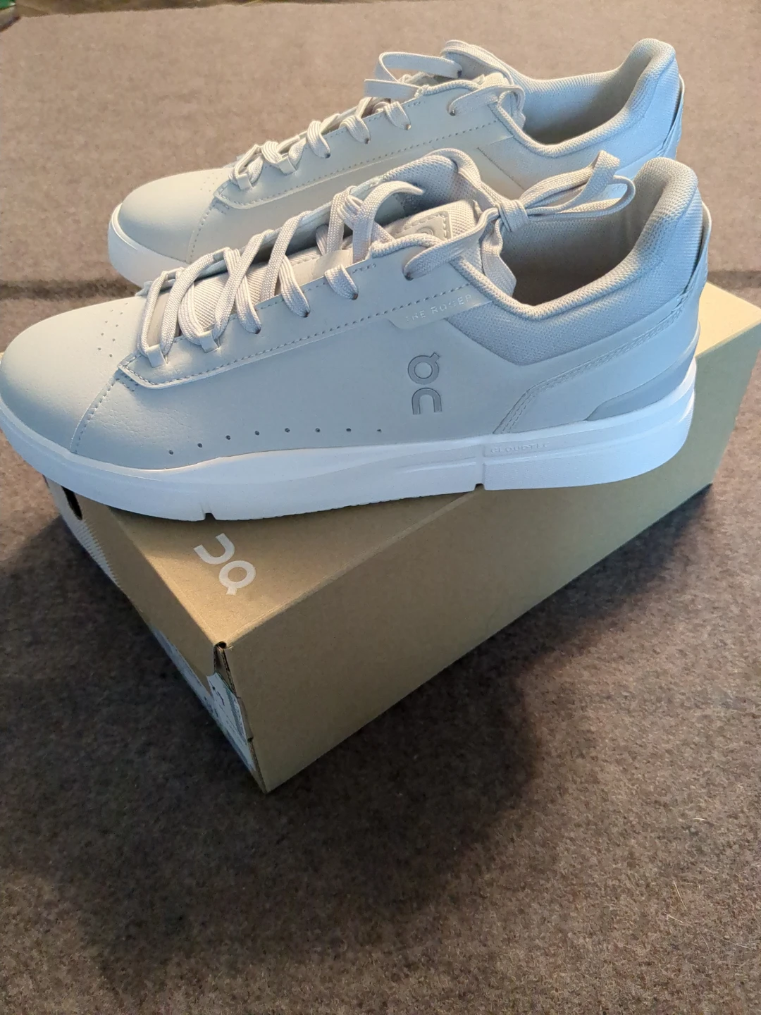 On The Roger Advantage Sneakers - Light Grey - photo 2