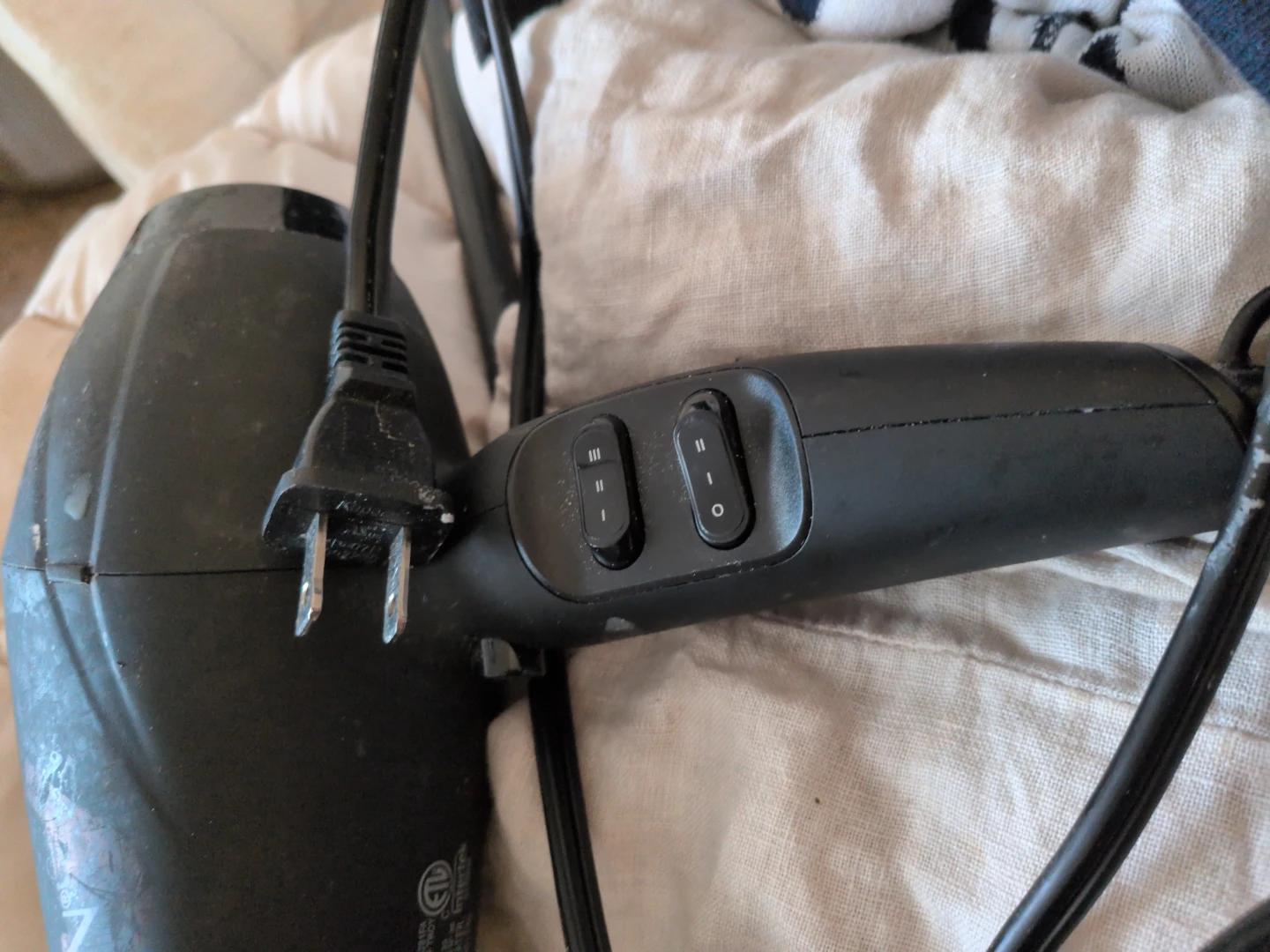 Blow Dryer Revlon brand with a few attachments - photo 2