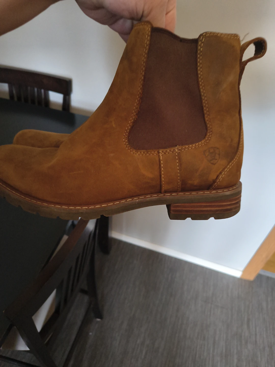 Ariat Brown Suede Chelsea Boots - photo 4