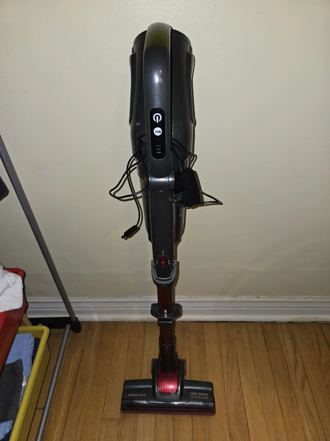 RoomieTec Elite Cordless Stick Vacuum