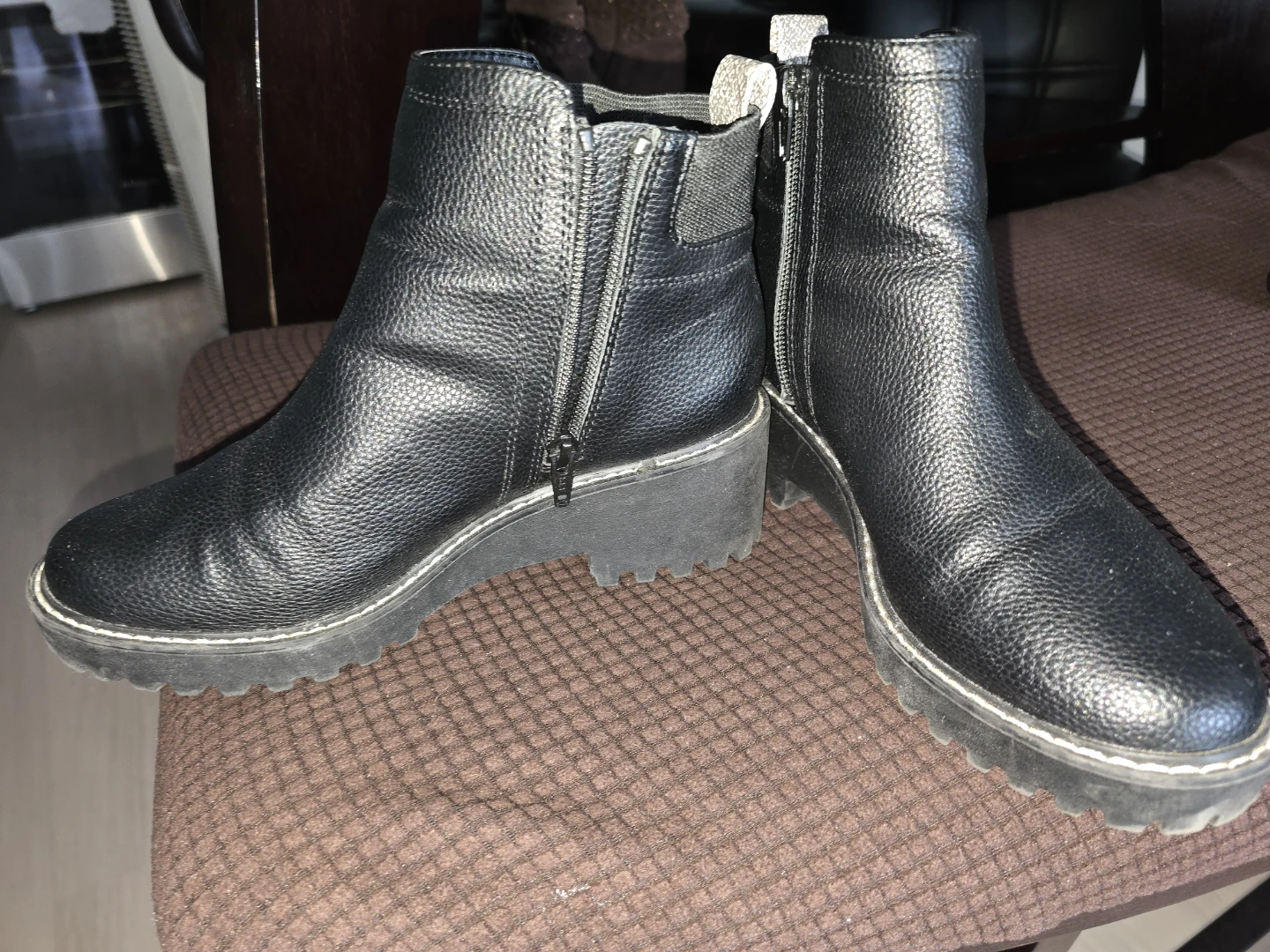 Black Faux Leather Chelsea Boots - photo 2