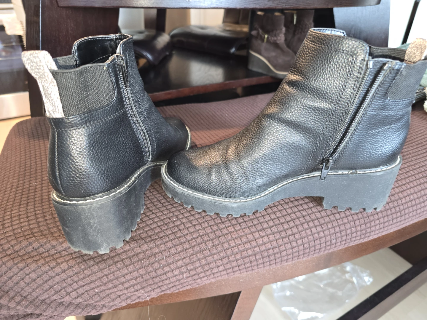 Black Faux Leather Chelsea Boots - photo 4