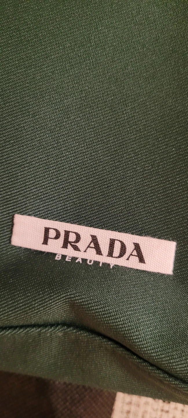 New Prada Beauty Forest Green Cosmetic Pouch - photo 4
