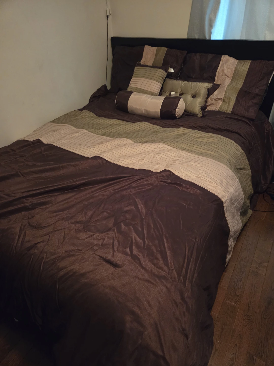Brown Striped Duvet Cover Set with Decorative Pillows