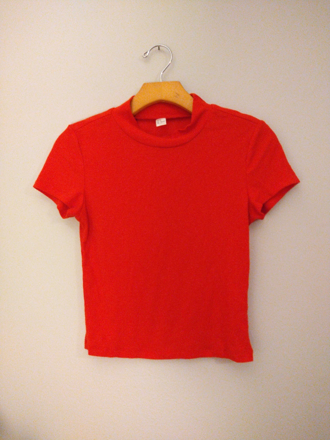 Women’s Mock Neck Slim Fit Knit Blood Orange Crop Top Small