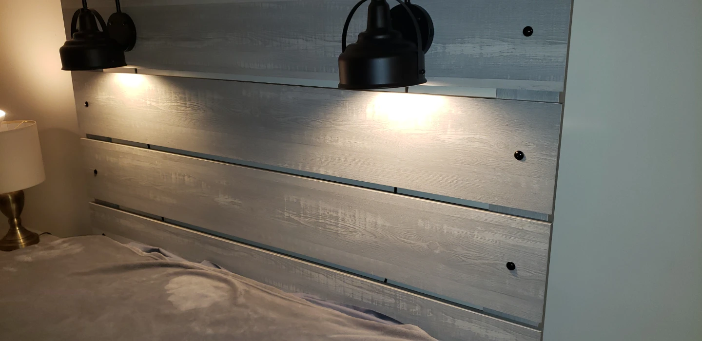 Gray Queen Bedroom Set with Built-in Lights