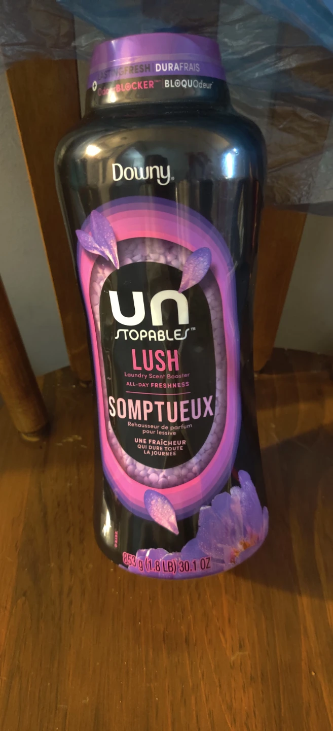 Downy Unstopables Lush Laundry Scent Booster 853g