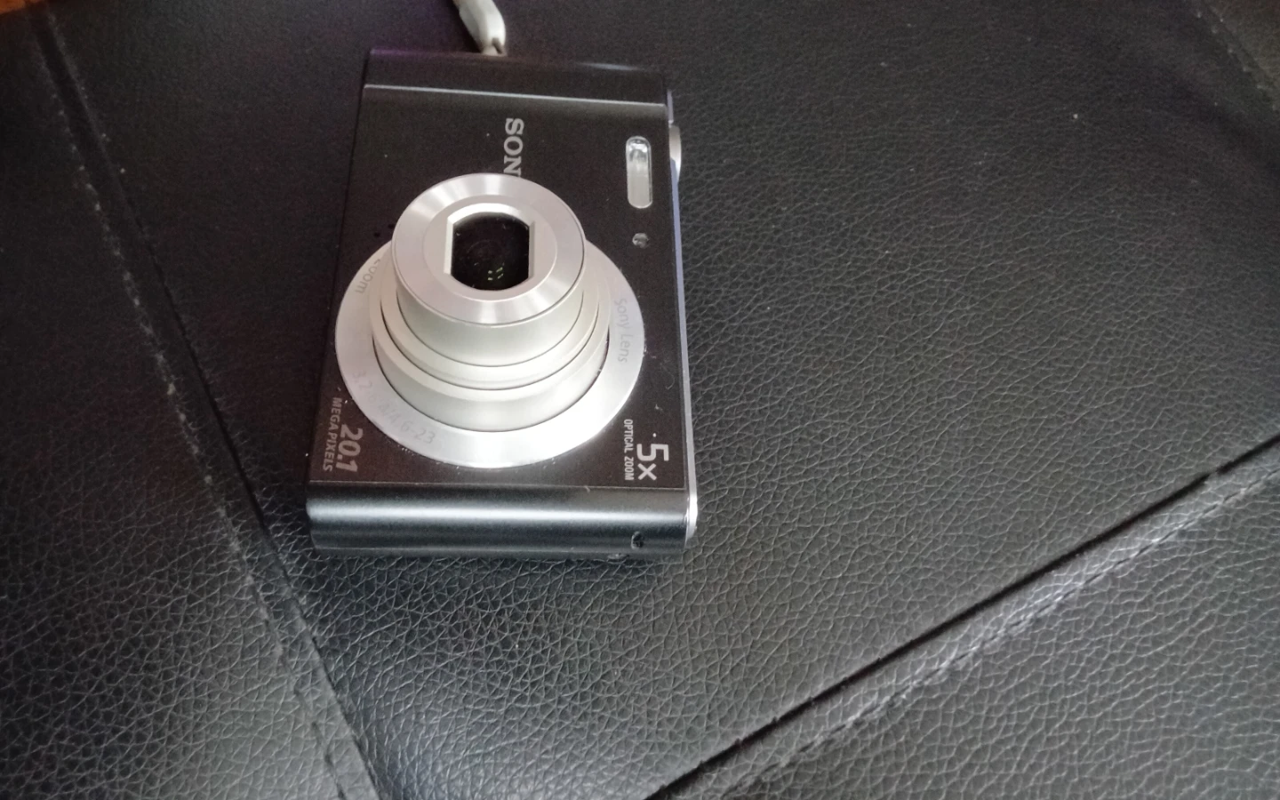 Sony Cyber-shot Digital Camera - photo 2