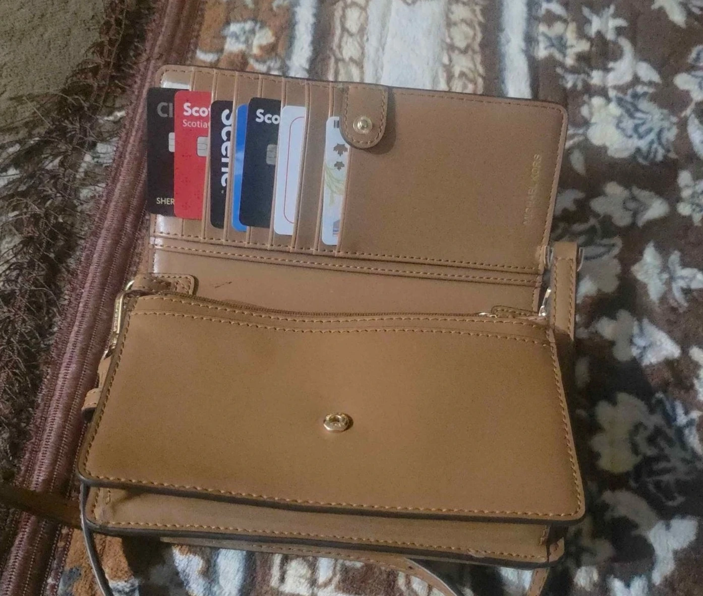 Michael Kors Jet Set Charm Phone Crossbod - photo 2