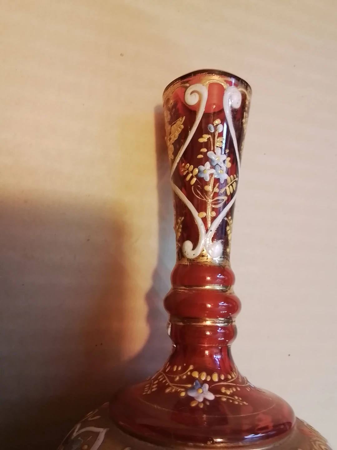 Red Glass Decorative Hand-Painted Vase with Gold and Floral - photo 5