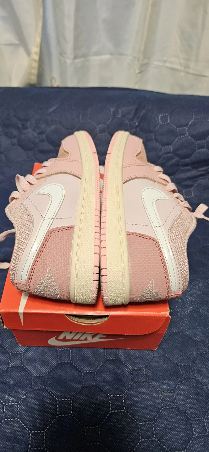 Nike Air Jordan 1 Dunk Low Toddler Pink Sneakers - photo 3