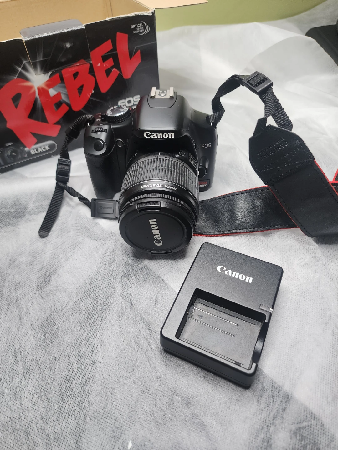 Canon EOS Rebel XSi DSLR Camera with 18-55mm Lens