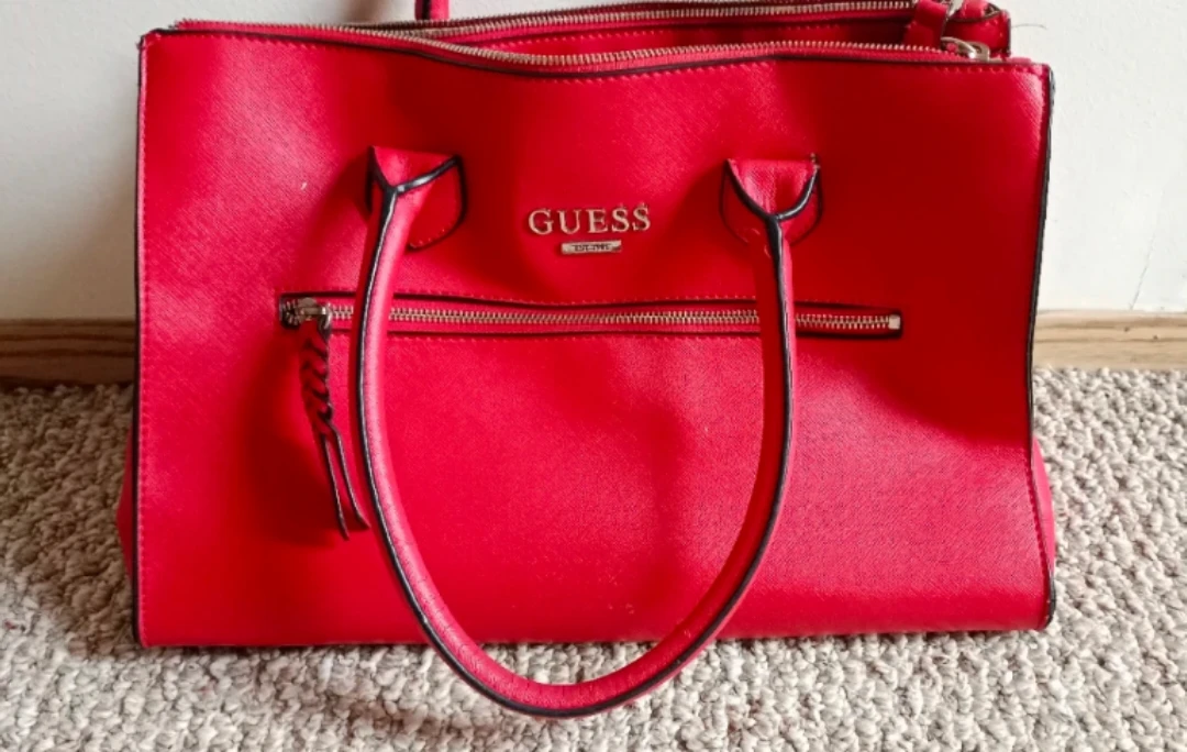 Red Guess Handbag - photo 2