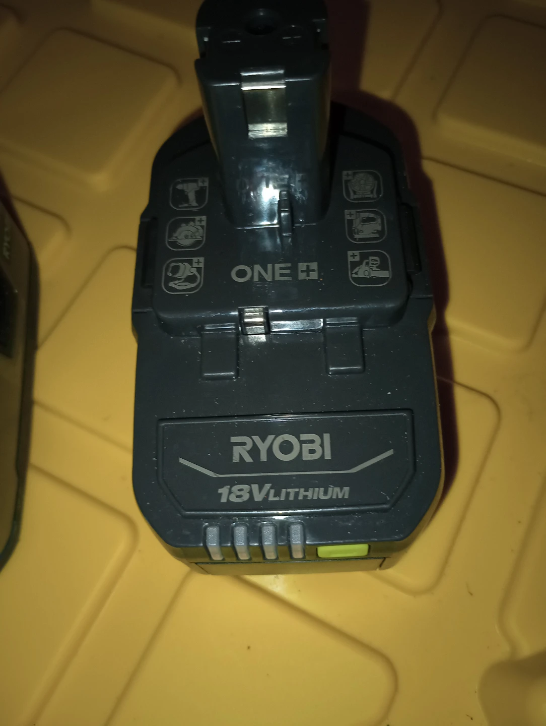 Ryobi 18V Lithium-Ion 4.0Ah Batteries (2x) - photo 2