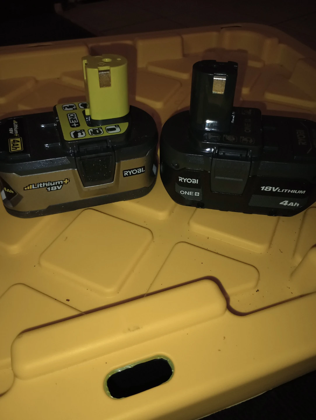 Ryobi 18V Lithium-Ion 4.0Ah Batteries (2x) - photo 3