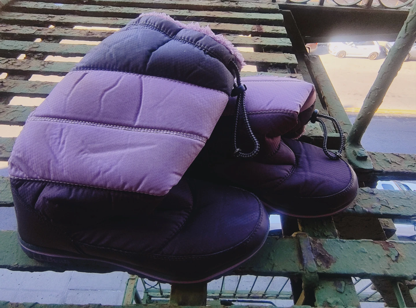 L.L.Bean kids Puffer Winter Boots - Purple - Size 5 - photo 3